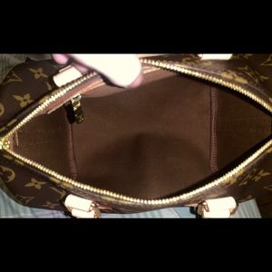 LV Speedy Bandoulière 25 (inside of purse)